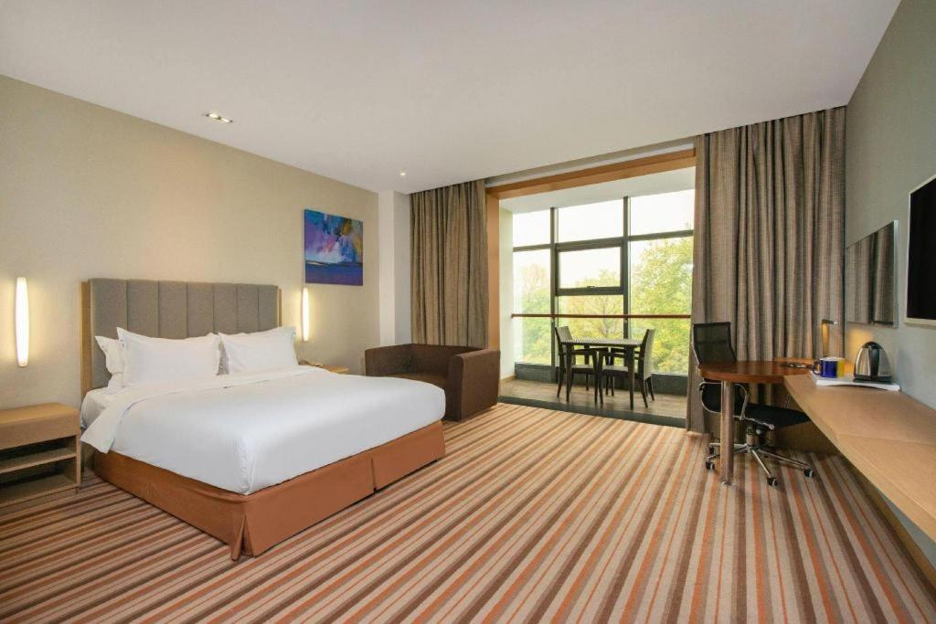 Holiday Inn Express Yangzhou City Center By Ihg Екстер'єр фото