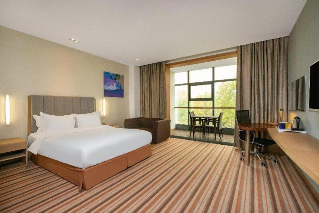 Holiday Inn Express Yangzhou City Center By Ihg Екстер'єр фото