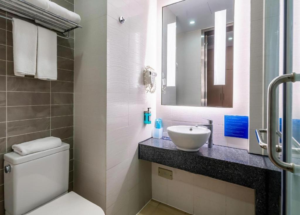 Holiday Inn Express Yangzhou City Center By Ihg Екстер'єр фото