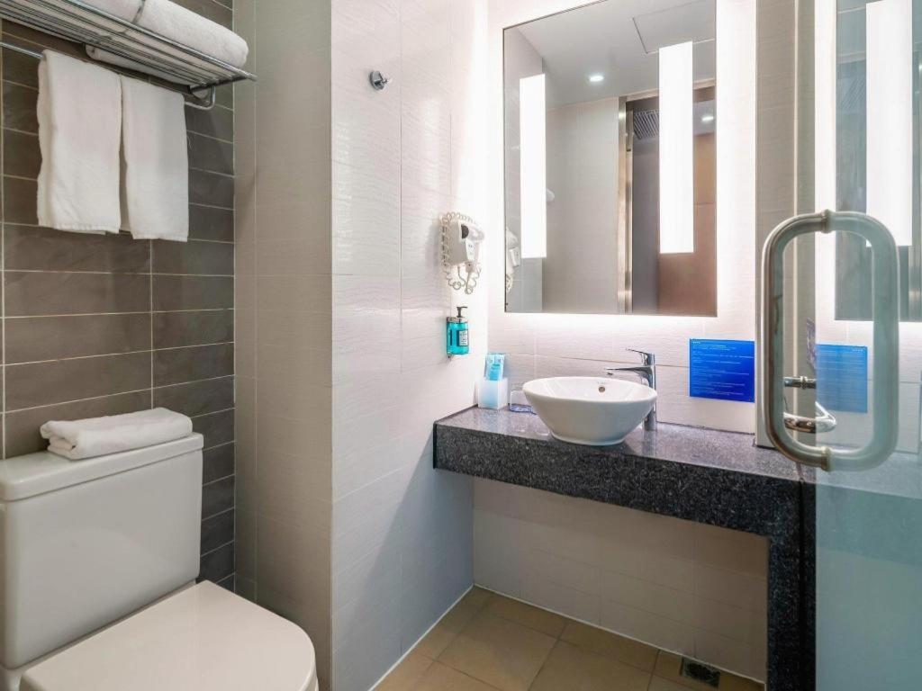 Holiday Inn Express Yangzhou City Center By Ihg Екстер'єр фото