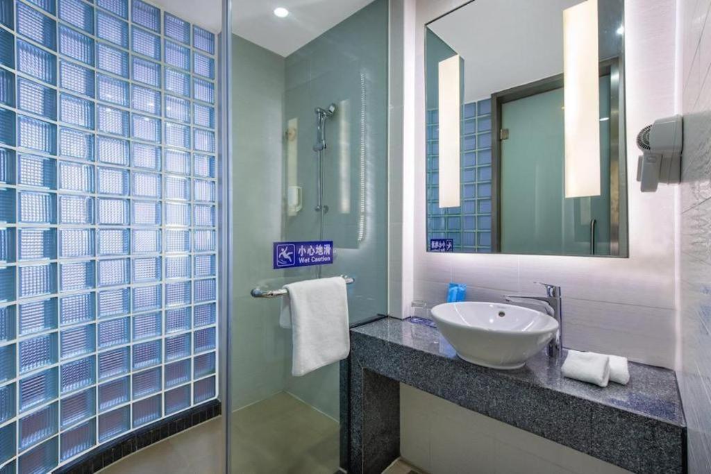 Holiday Inn Express Yangzhou City Center By Ihg Екстер'єр фото